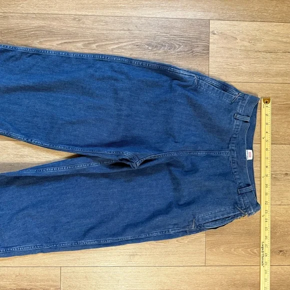 Levi's Classic Blue Denim Jeans - Picture 7 of 12